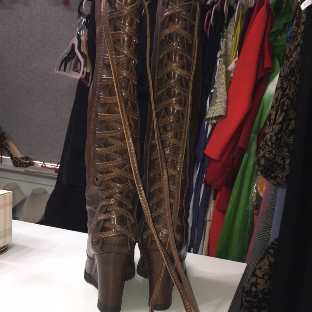 APEPAZZA REAL LEATHER LACED TIE UP WEDGE HEEL NON SKID SOLE Knee-High Boots